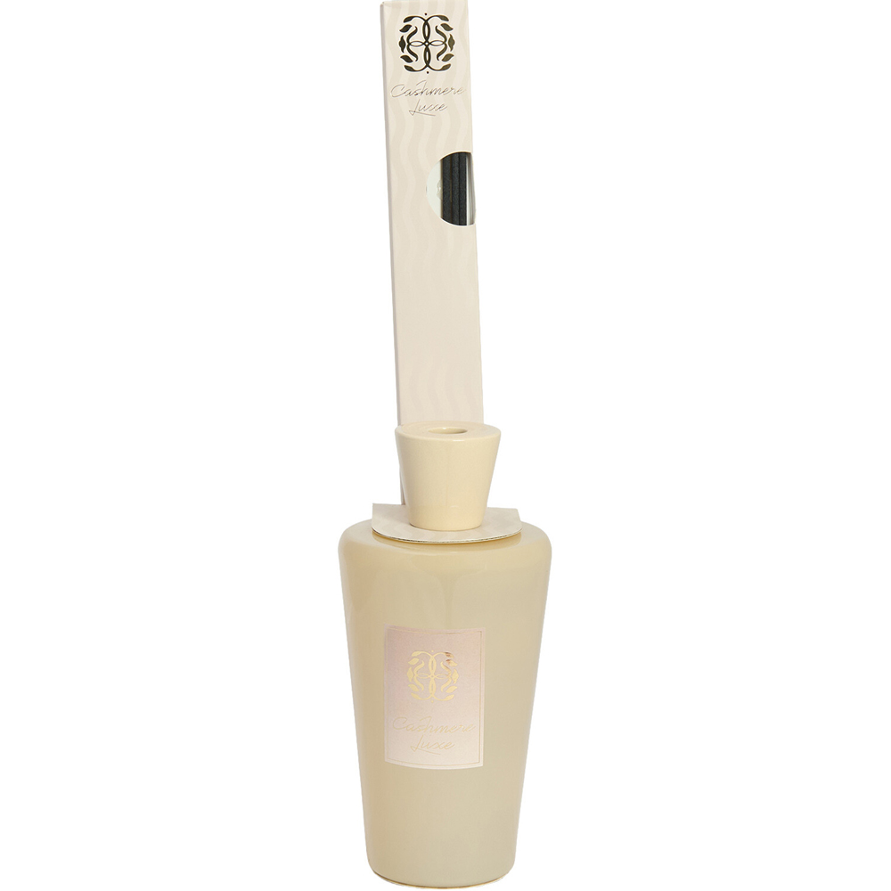 Cashmere Luxe Reed Diffuser Image 2
