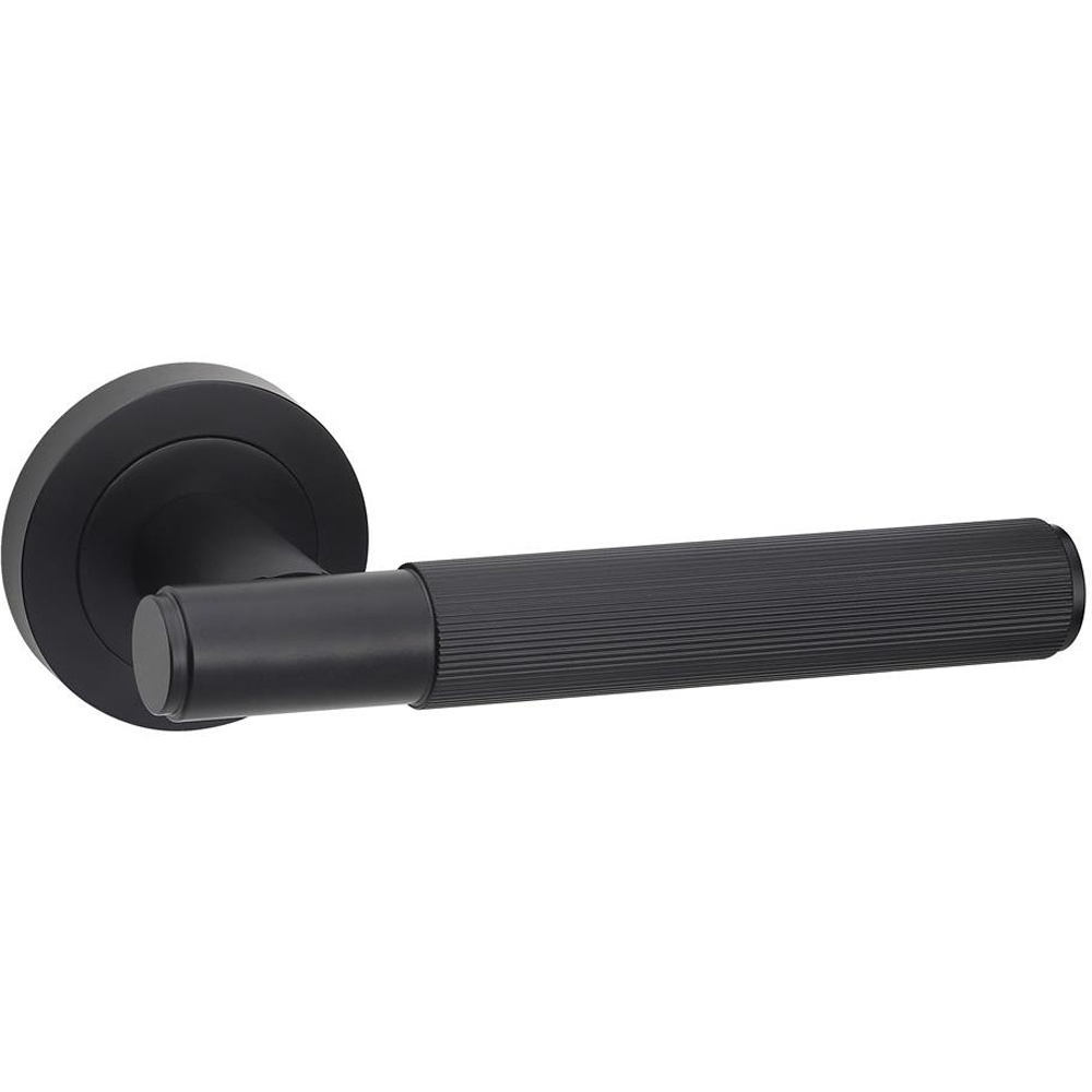 Golden Grace Matt Black Straight T-Bar Linear Euro Lock Door Handle Set 70mm Image 3