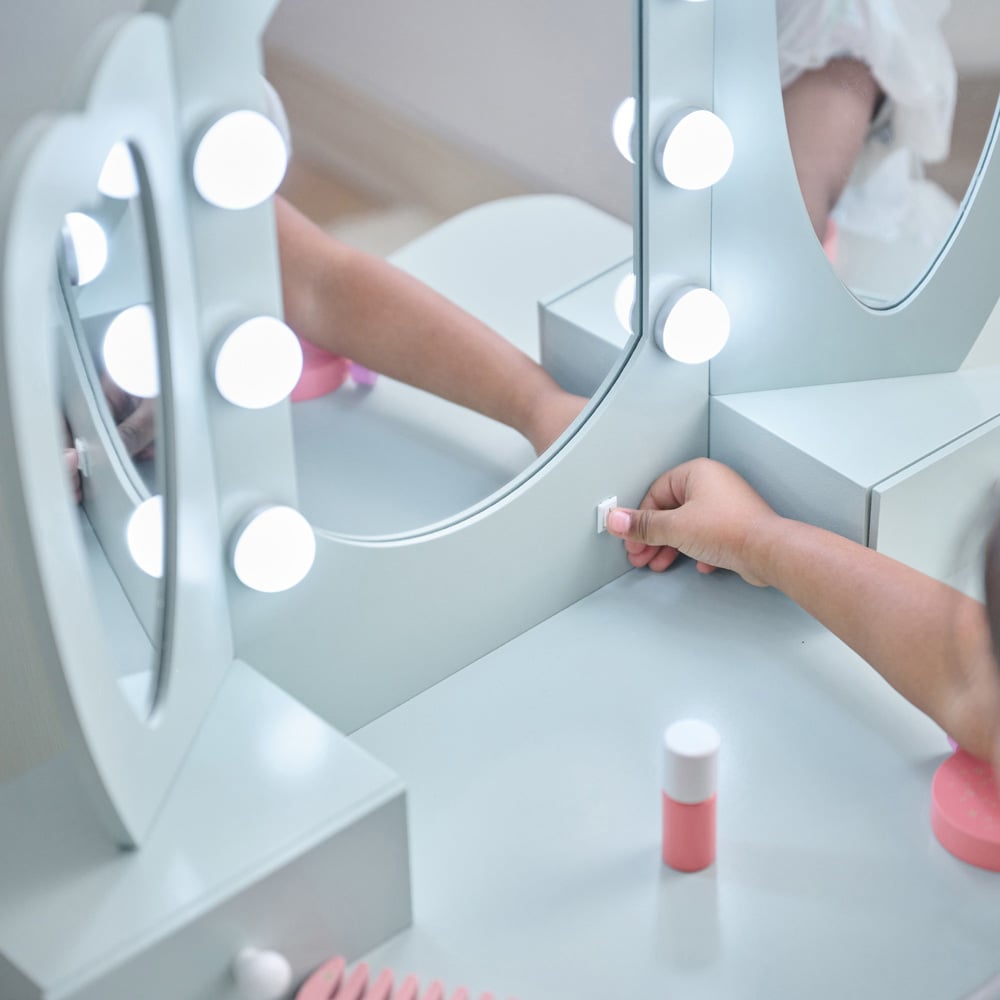 Teamson Kids Light Blue Heart Glow Play Vanity Set Image 4