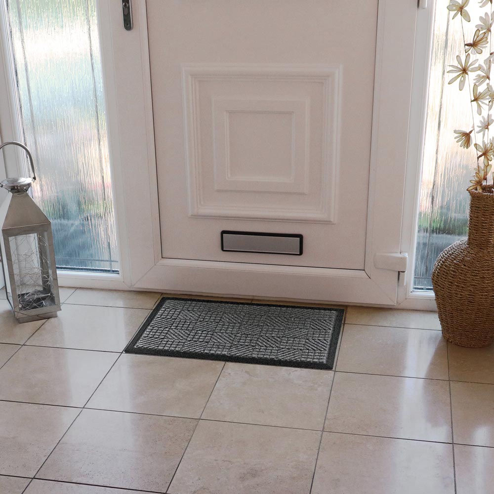 JVL Grey Firth Rubber Doormat 40 x 70cm Image 2