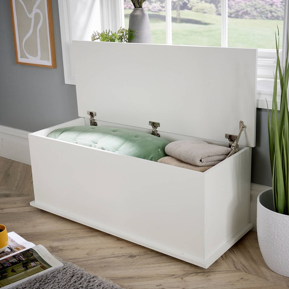 Home Source Malmo White Ottoman Chest Image 3