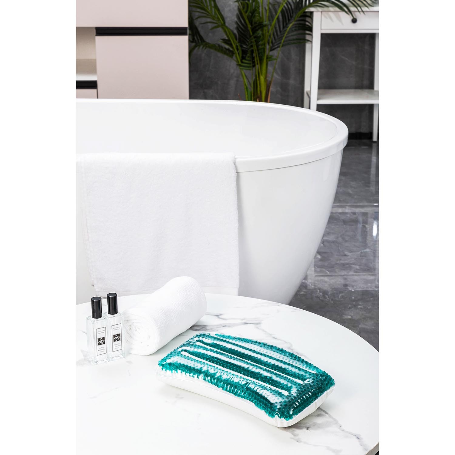 Soothing Gel Bath Pillow - Teal Image 3