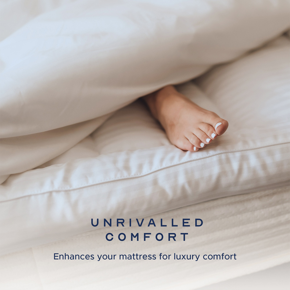 Snuggledown King Luxurious Hotel Mattress Topper Image 2