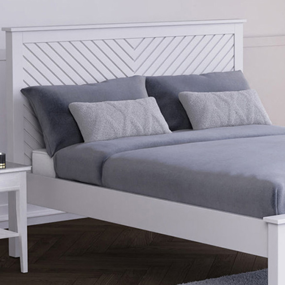 Chevron King White Bed Image 4