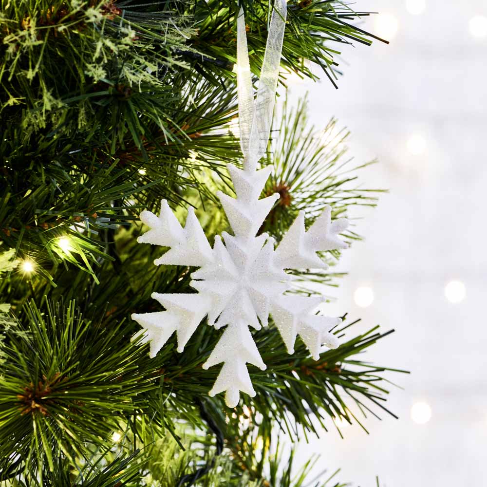 Wilko Dreamland Glitter White Snowflake Christmas Tree ...