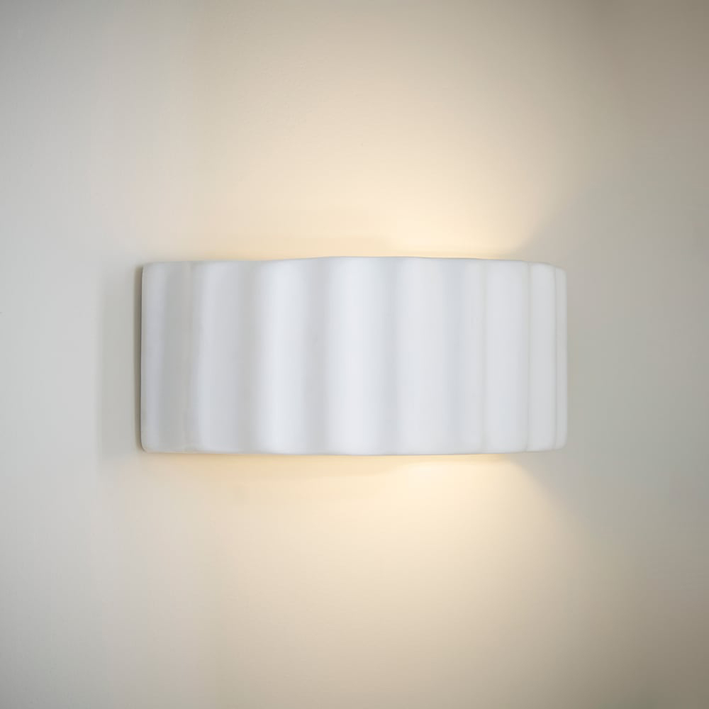 ValueLights Pablo Paint Me Plain Ribbed Ceramic Flush Wall Light with Bulb Image 2