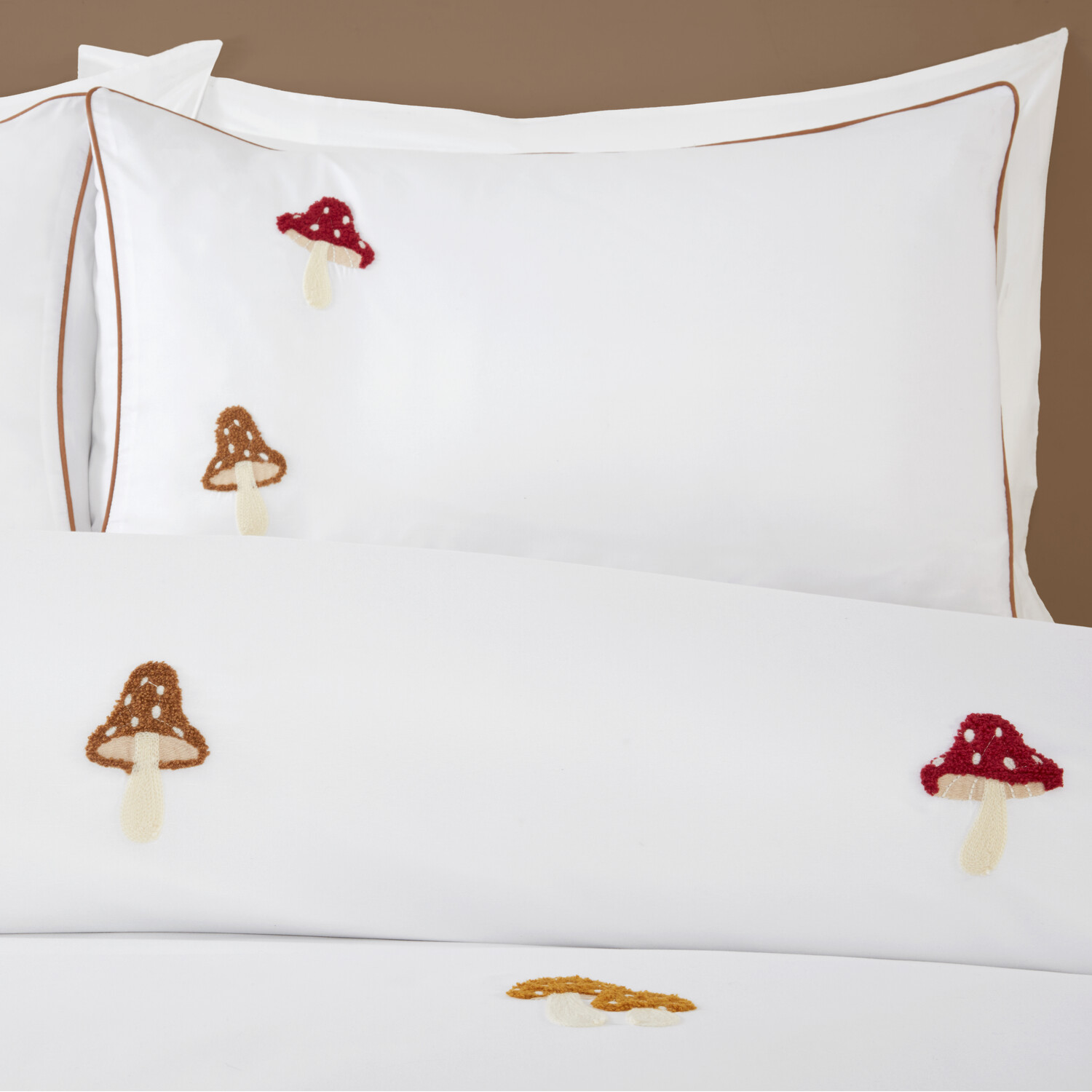 Portobello Embroidered Duvet Set White King Image 2