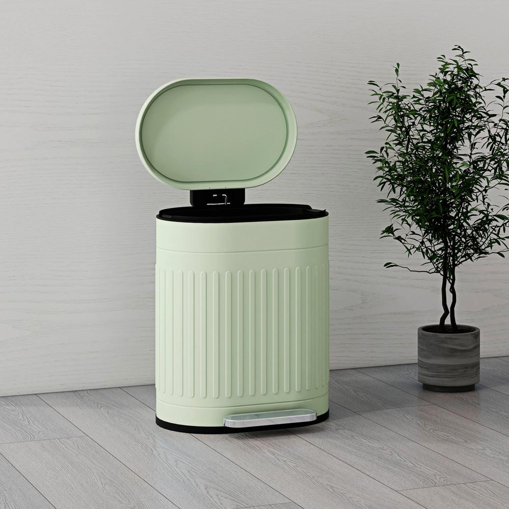 HOMCOM Light Green Metal Pedal Kitchen Bin with Soft Close Lid 20L Image 4