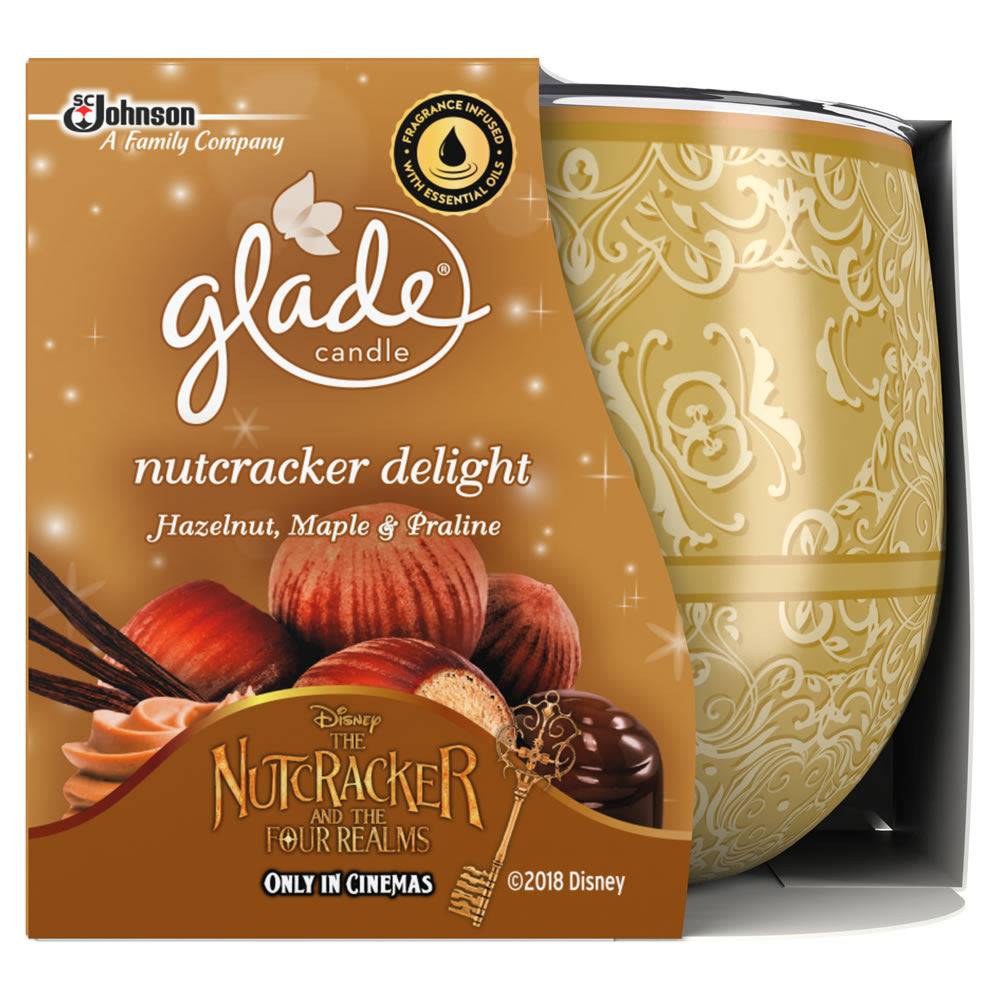 Glade Nutcracker Delight Scented Candle Jar 120g Image