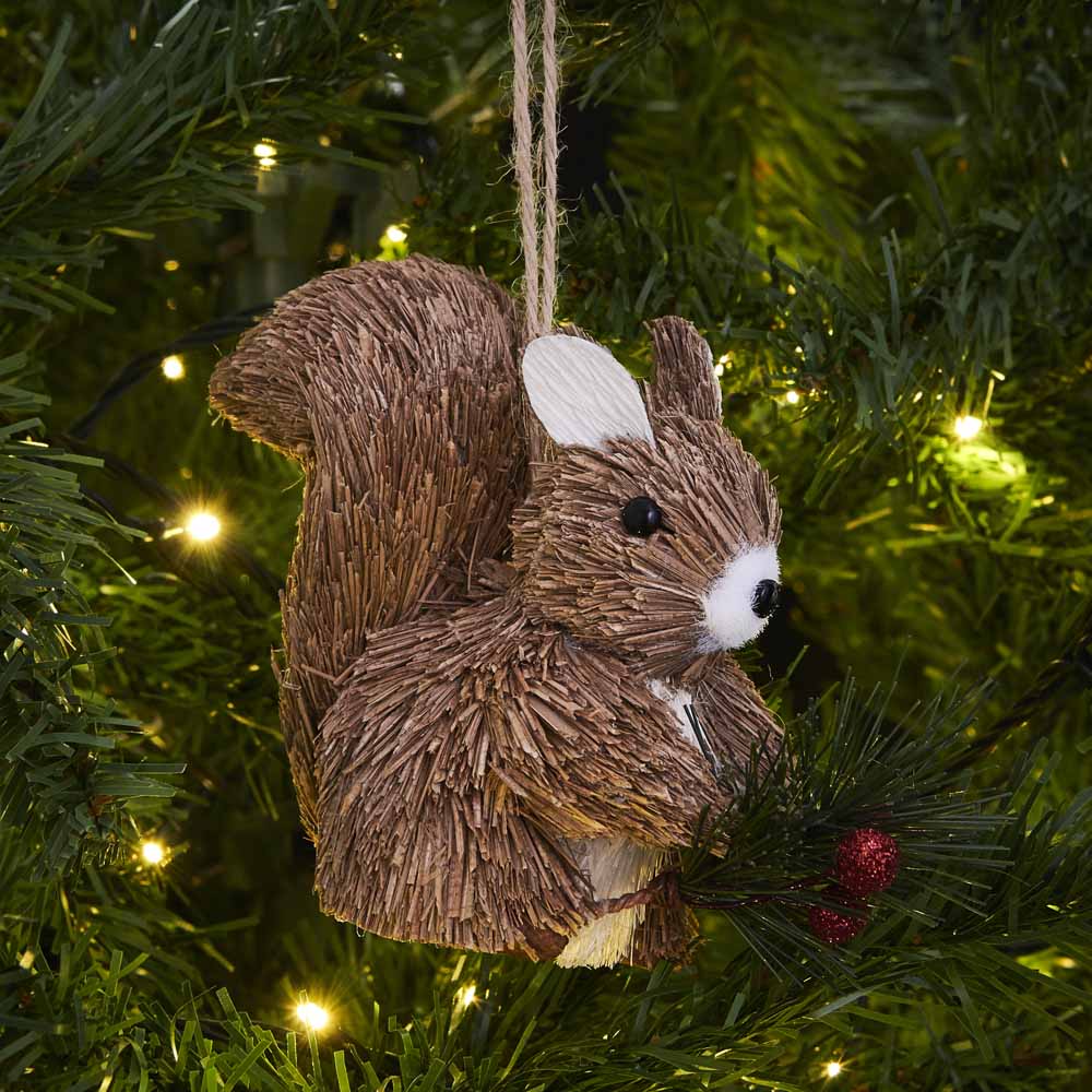 Wilko Cosy Brissle Squirrel Decoration 4 Pack Image 3