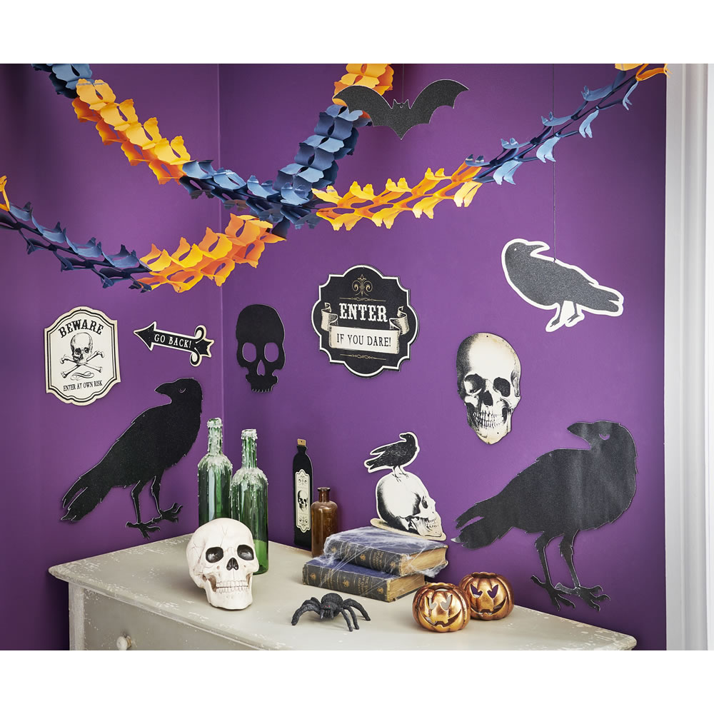 Wilko Halloween Vintage Decorating Kit Image