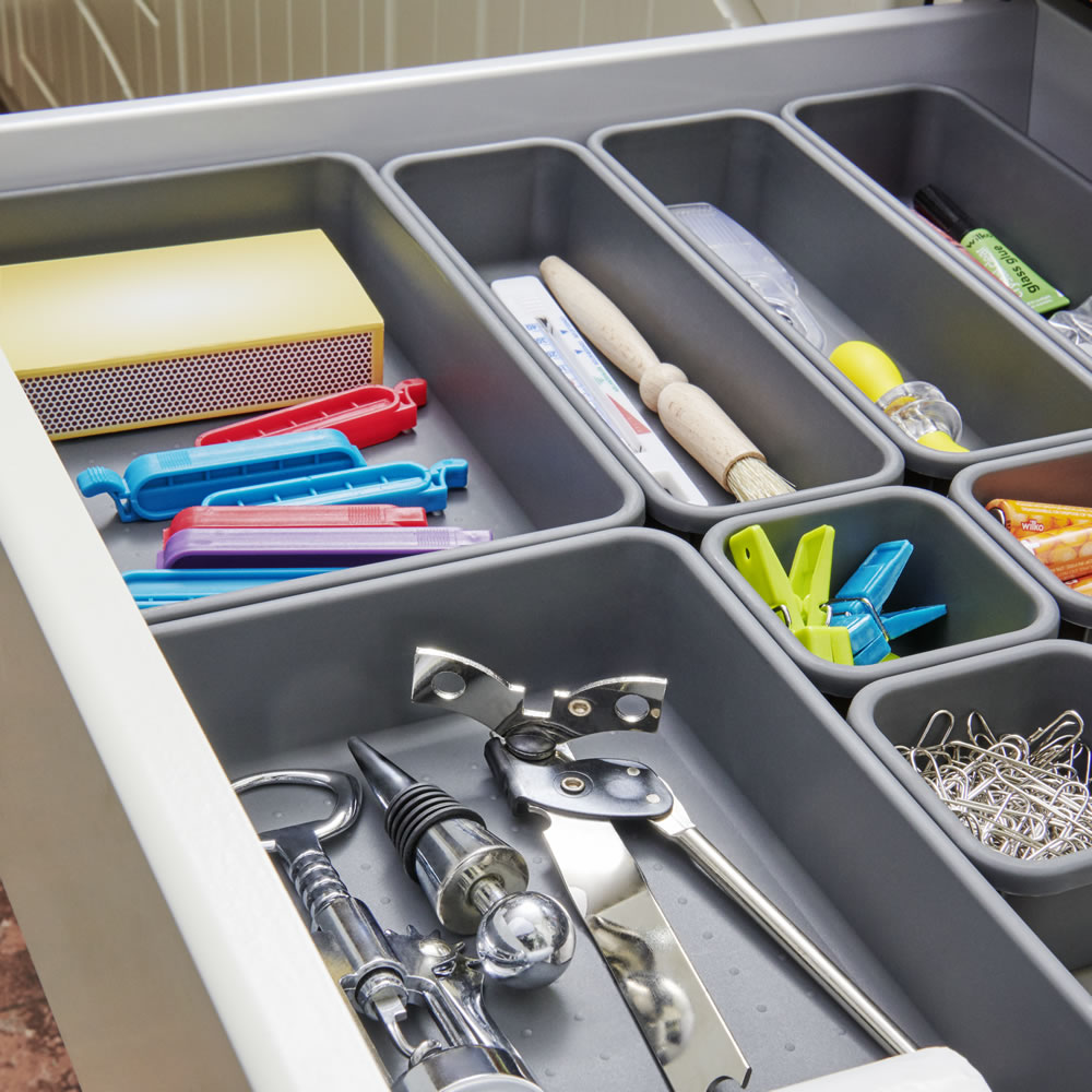 Shop kitchen storage