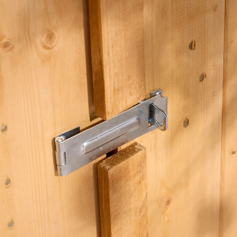 Rowlinson 5.4 x 6.1ft Shiplap Apex Wallstore with Floor Image 6