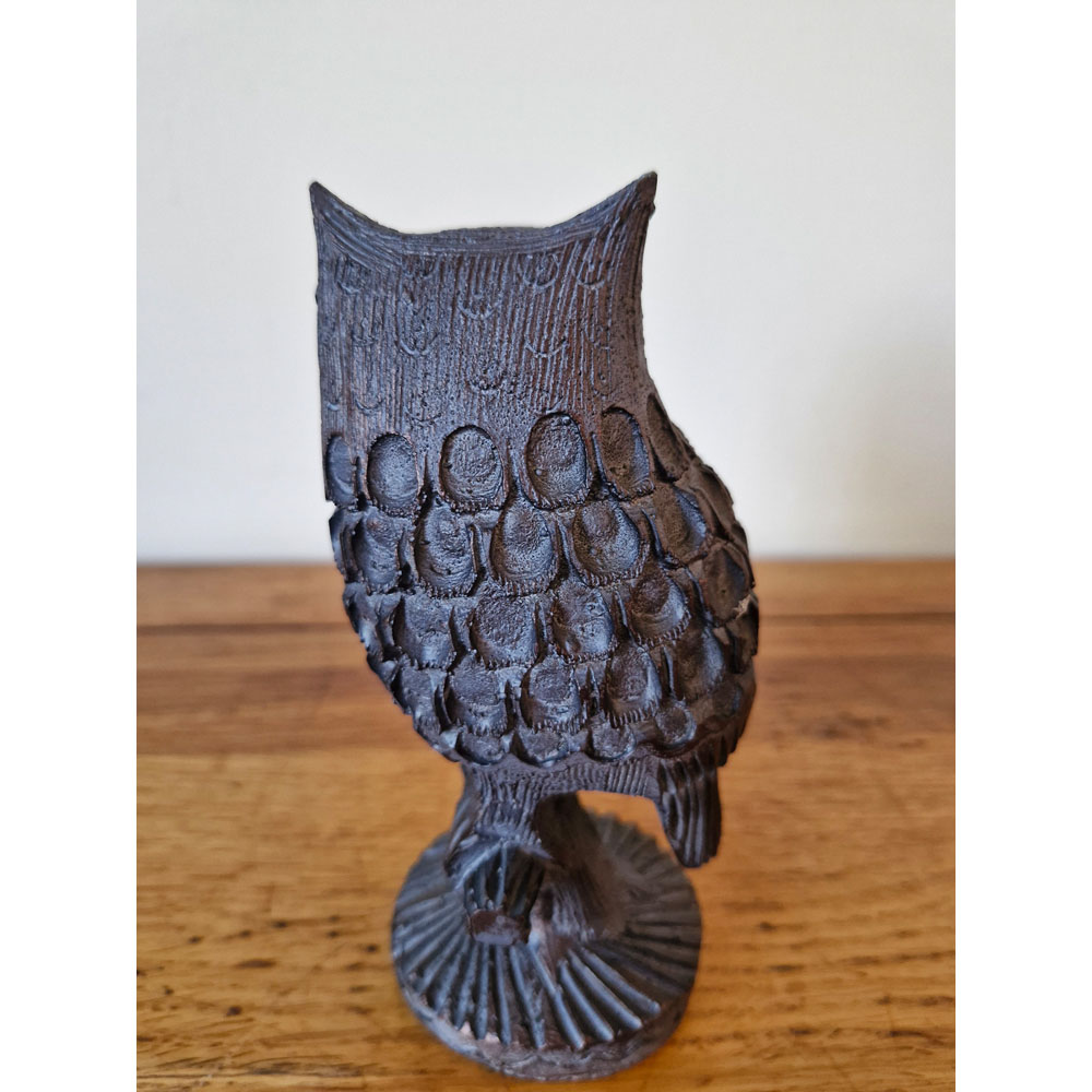 Inspirational Gifting Little Owl Polystone Resin Garden Ornament Large Image 5