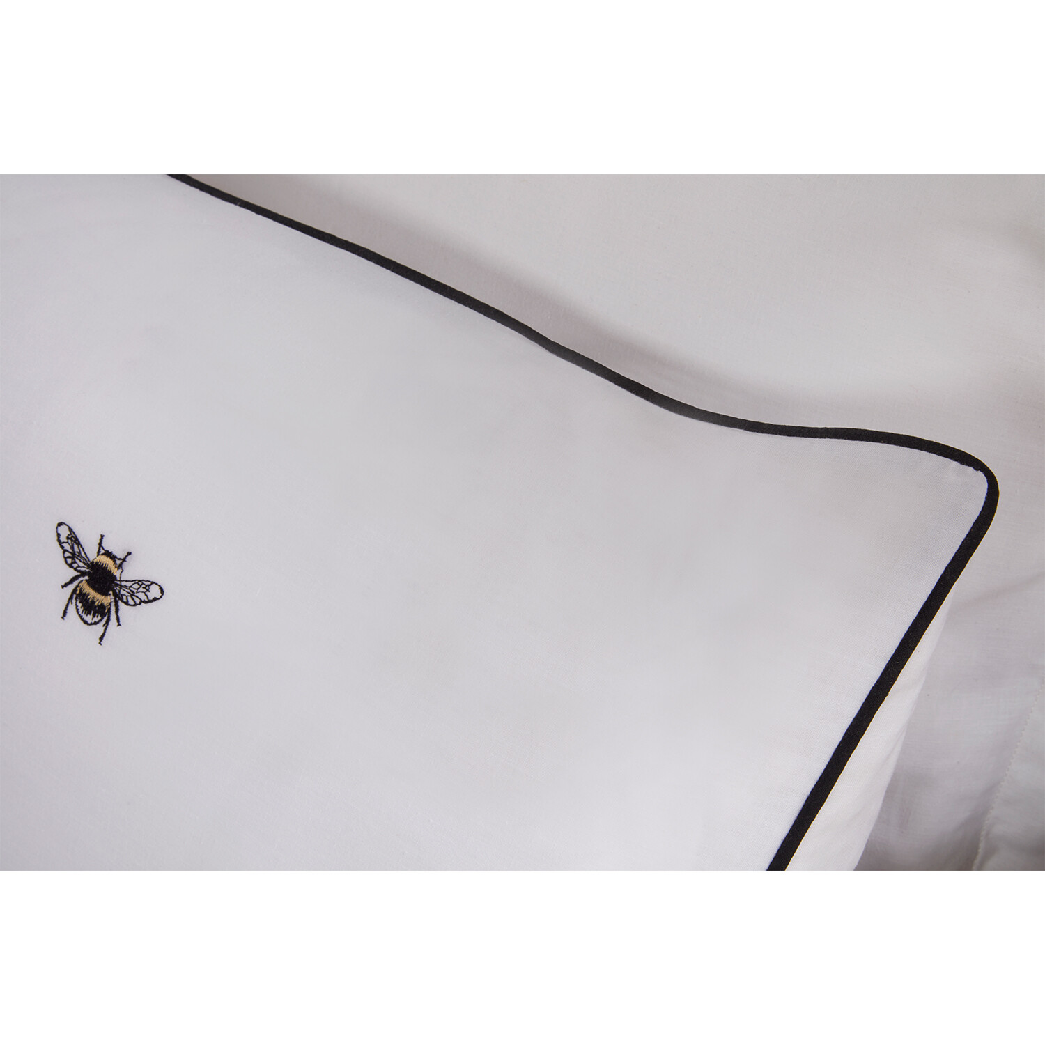 Divante Double Bumblebee Embroidered Duvet Cover Set Image 6