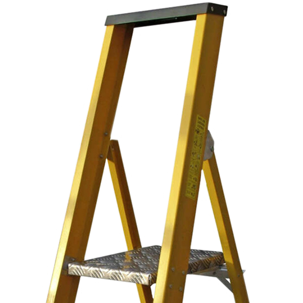Lyte Ladders & Towers Professional Glassfibre 3 Tread Platform Step Ladder Image 2