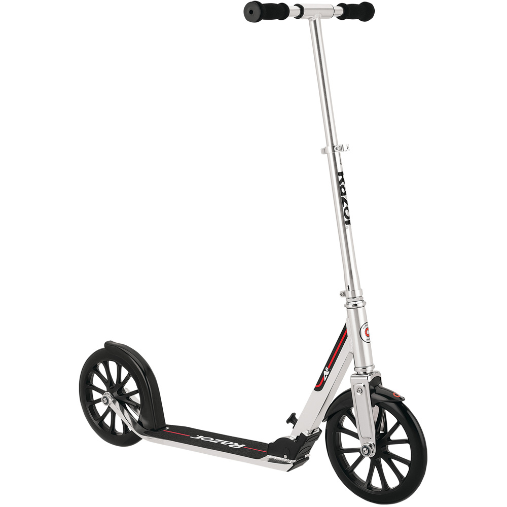 Razor A6 Kick Scooter Silver Image 3