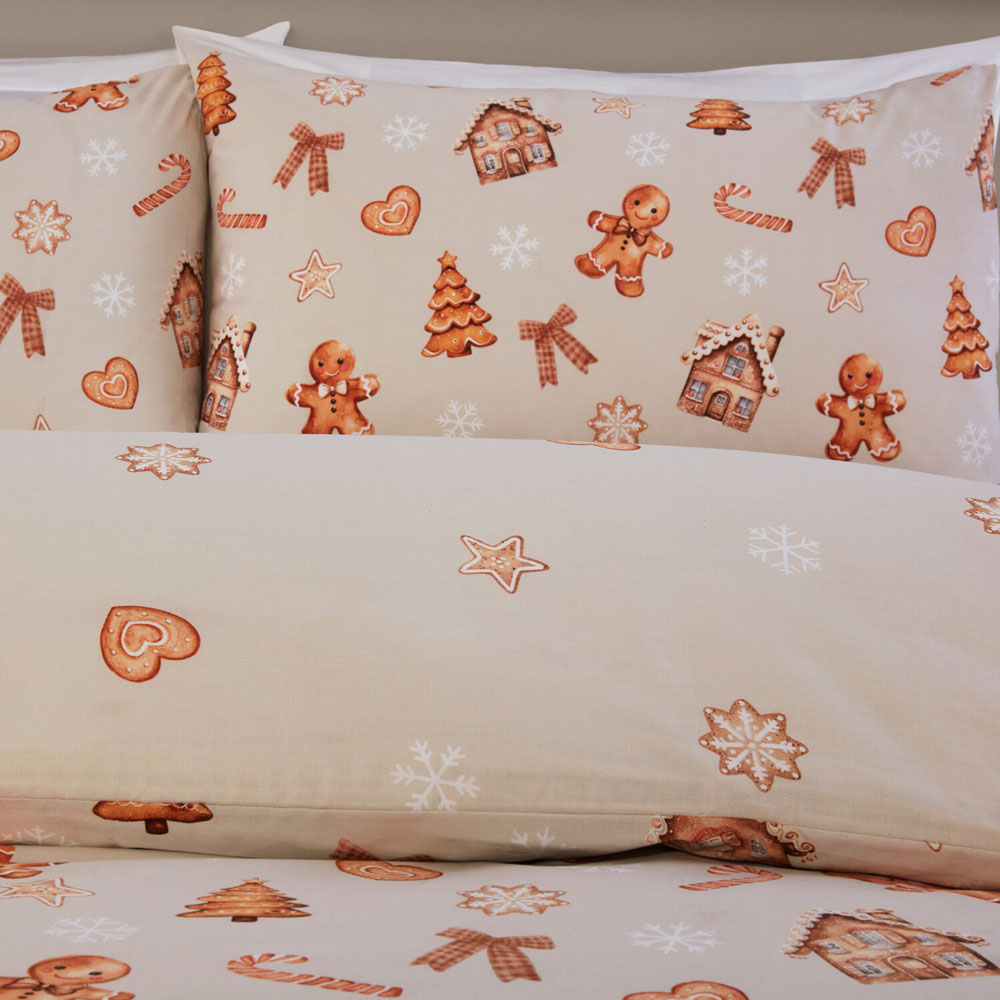 Gingerbread Cookies Duvet Set  - Natural / Double Image 3