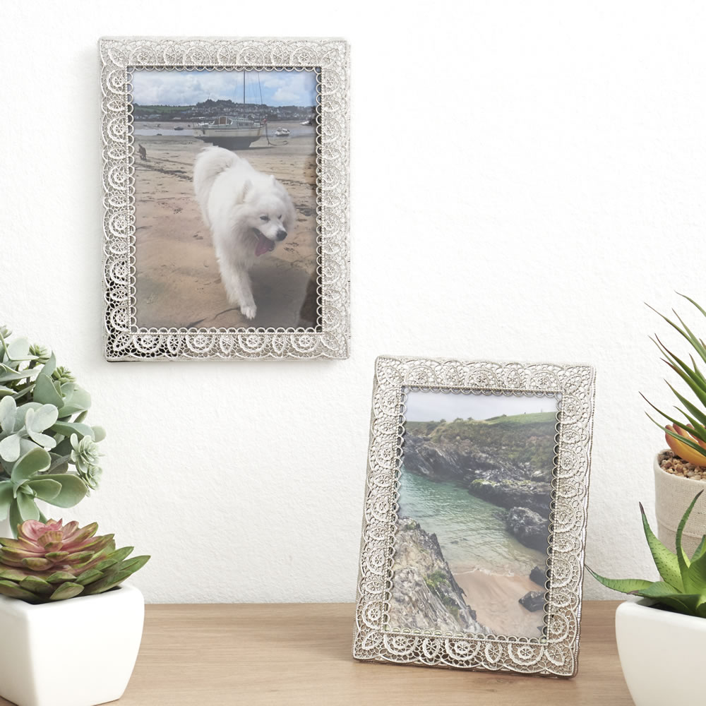 Wilko Silver Lace Effect Photo Frame 6 x 4 Inch Wilko