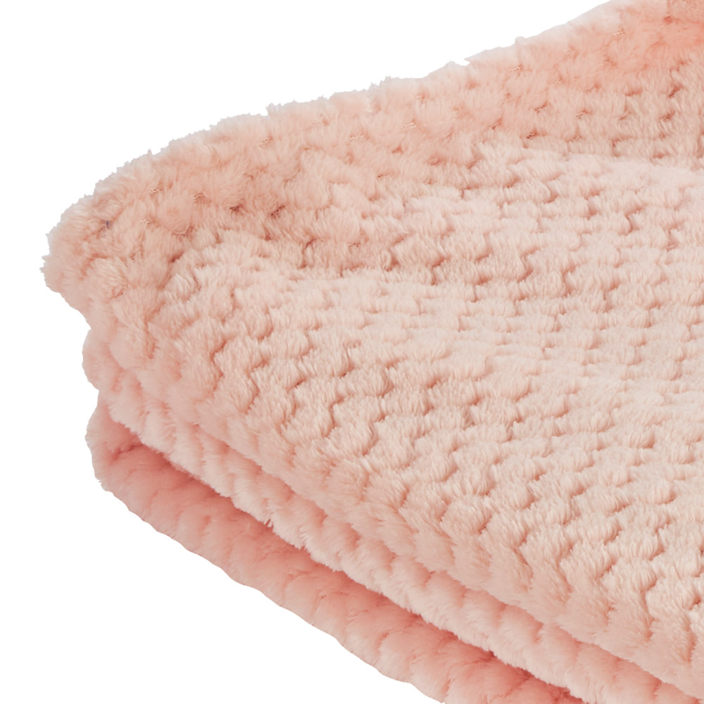 Wilko Blush Waffle Throw 200 x 240cm Wilko