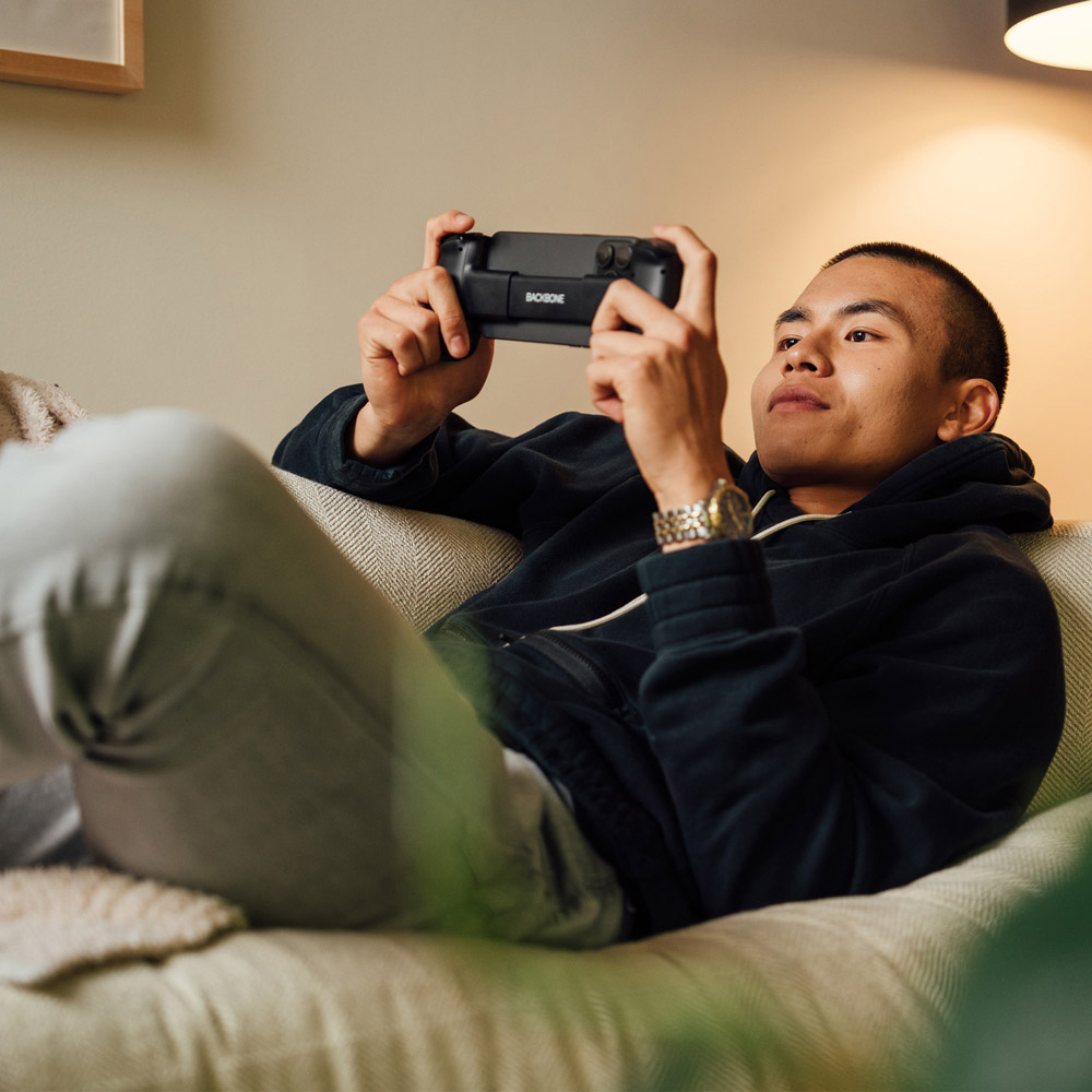 Backbone One USB-C Mobile Gaming Controller Black Image 9