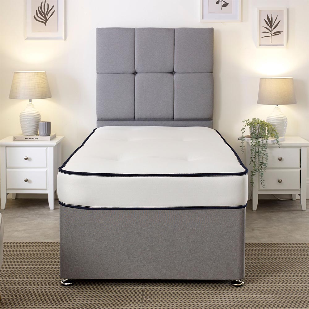 Extreme Comfort Small Single Blue and White Tufted Open Coil Spring Mattress Image 4