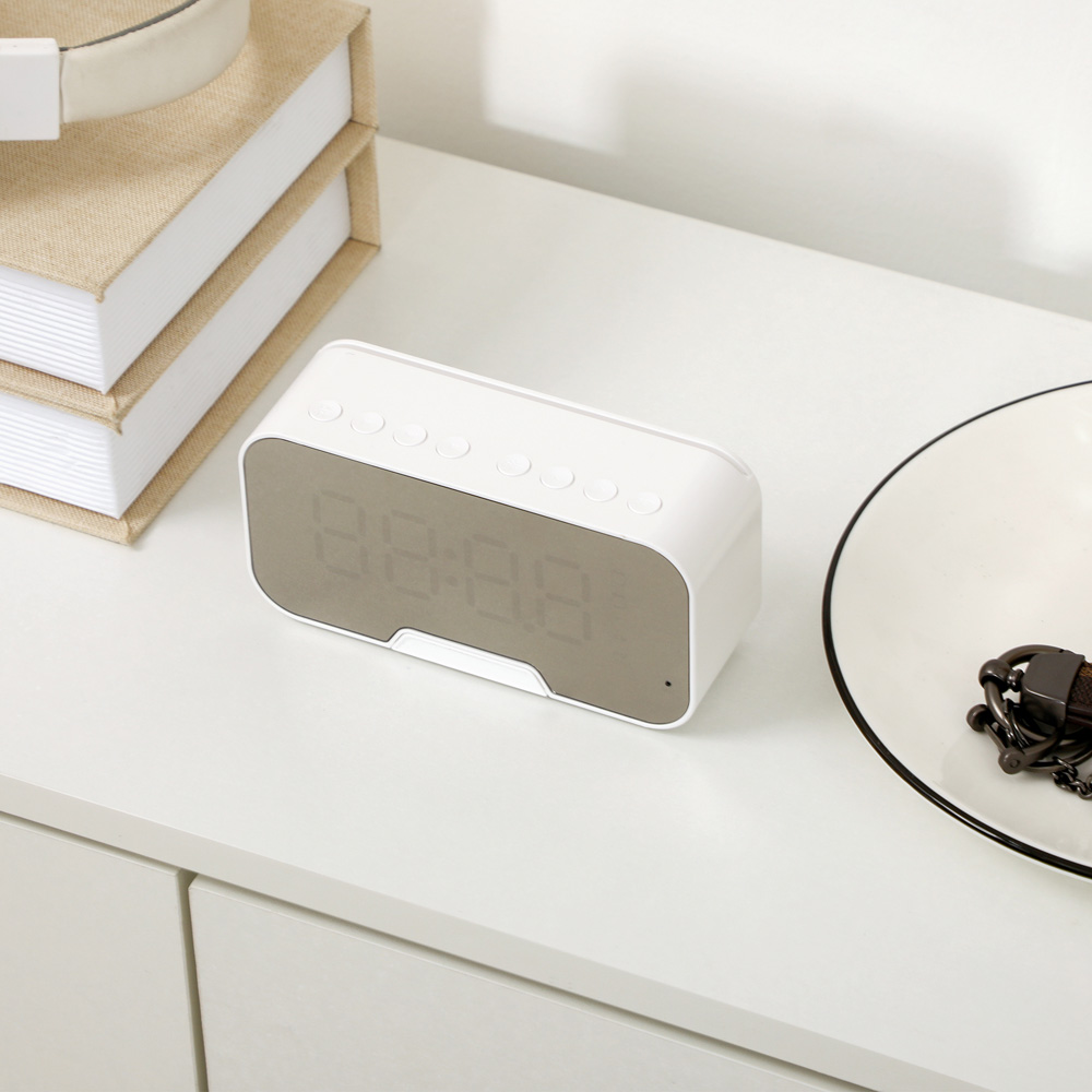 Portland 4 Drawer White Narrow Tall Shoe Cabinet Image 3