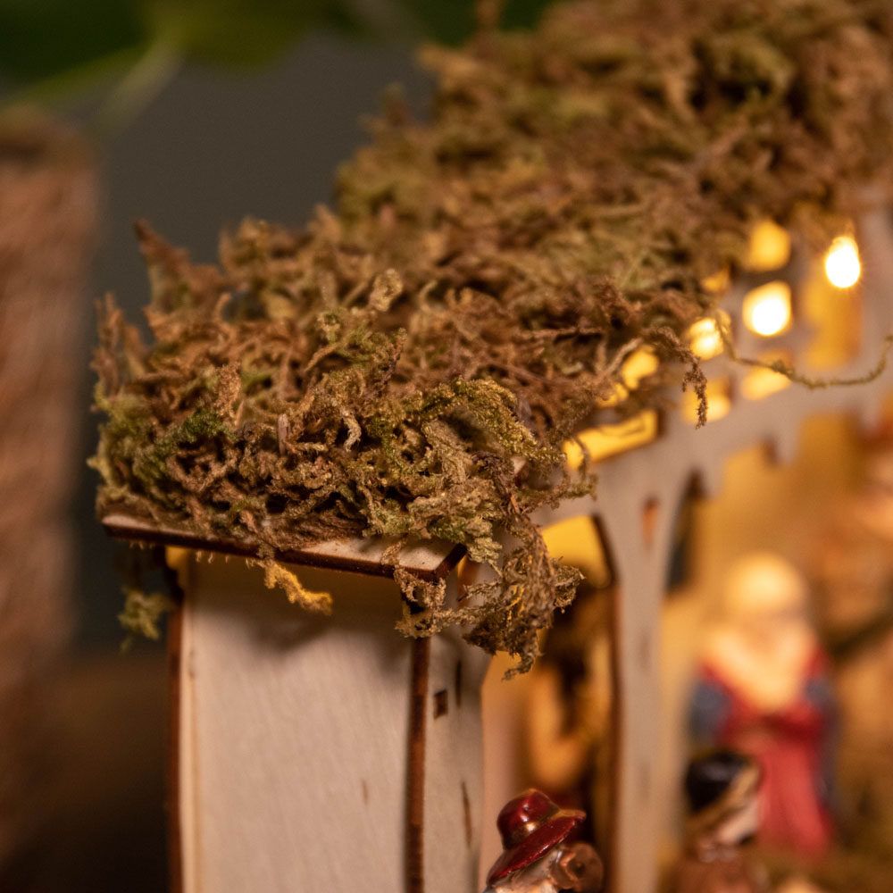 Samuel Alexander Light Up Wooden Nativity Scene Christmas Decoration 26cm Image 3