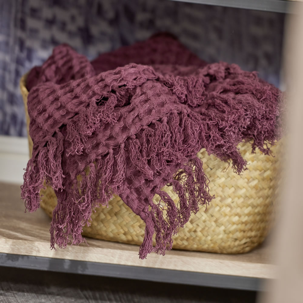Wilko Waffle Throw Burgundy 125 x 150cm Wilko