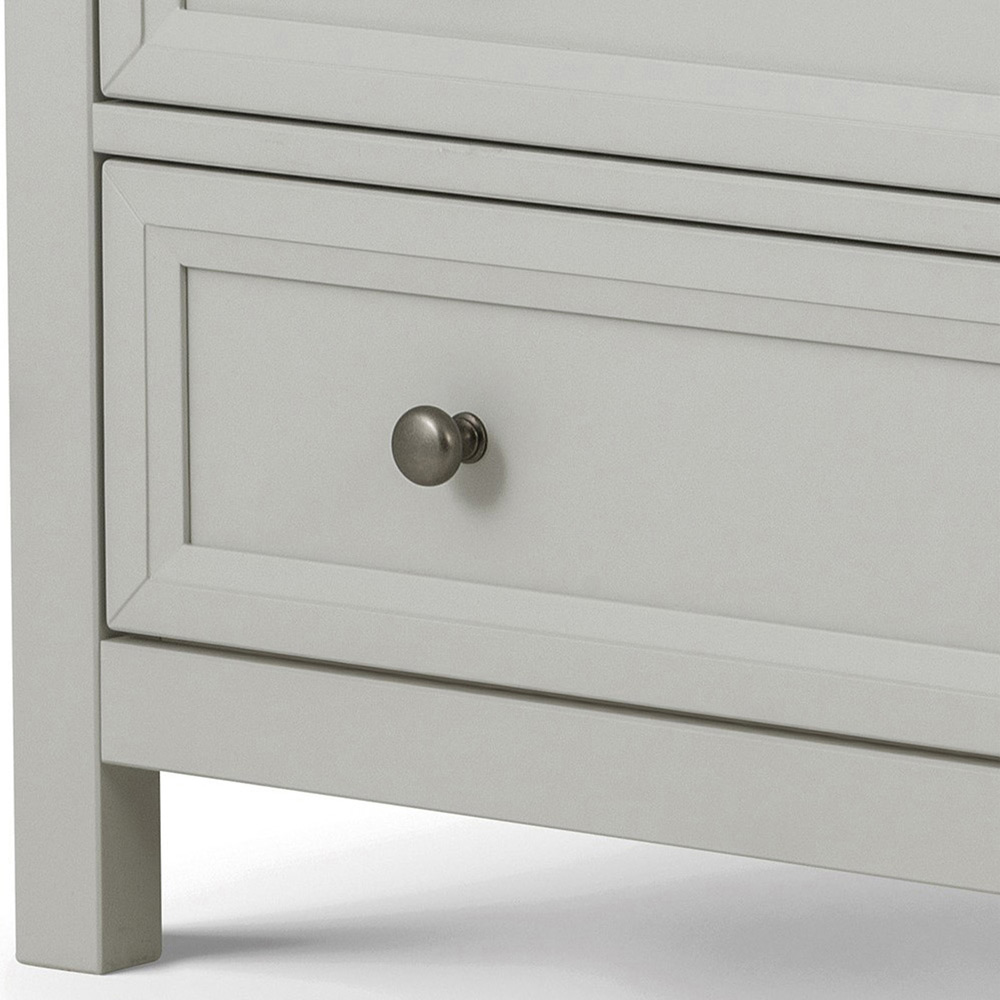 Julian Bowen Maine 3 Drawer Wide Dove Grey Chest of Drawers Image 4