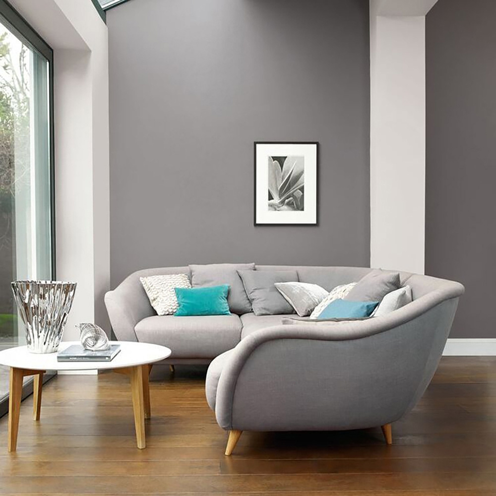 Dulux Trade Warm Pewter Walls and Ceilings Vinyl Matt Paint 2.5L Image 4