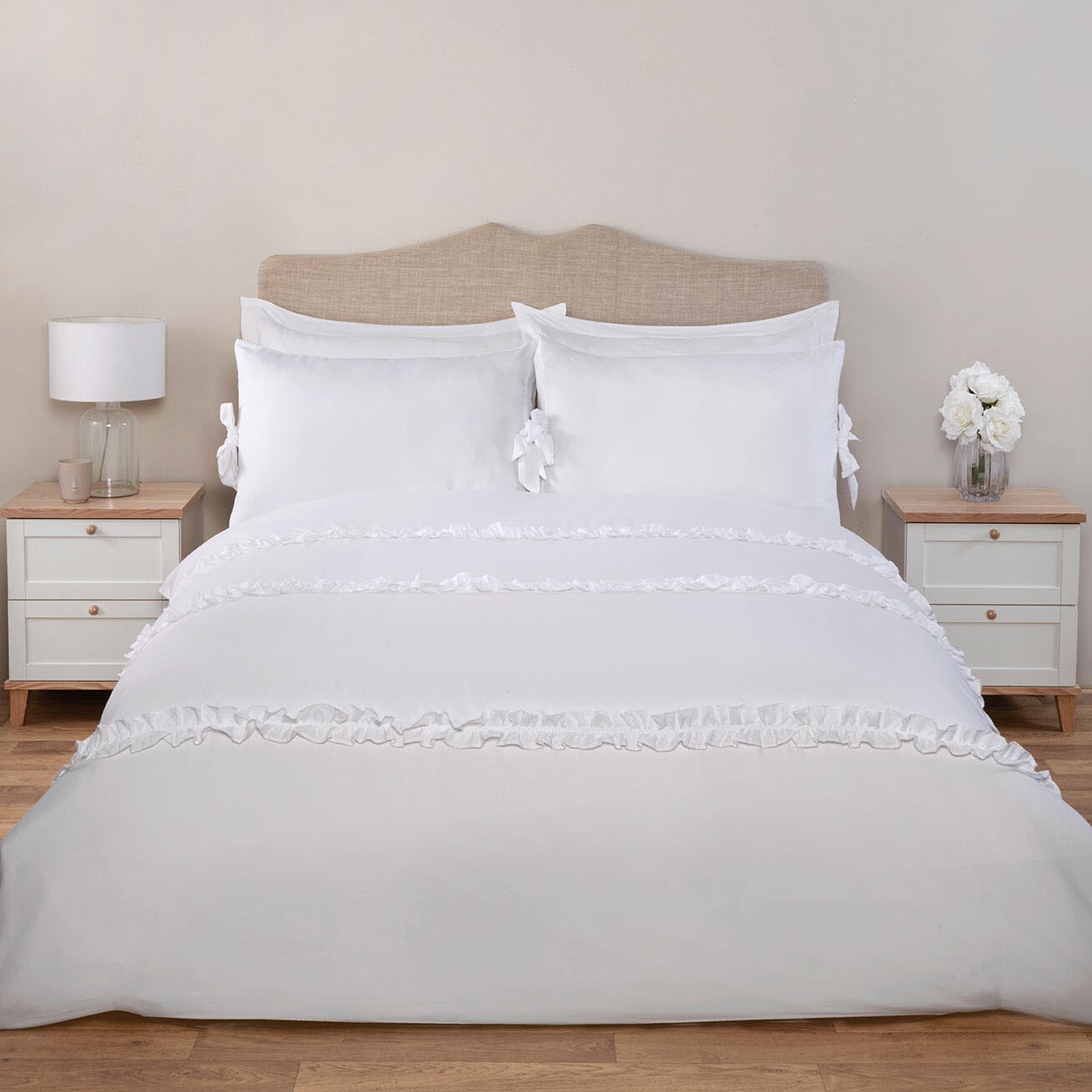 Parisian Duvet Set - White / Single Image 1