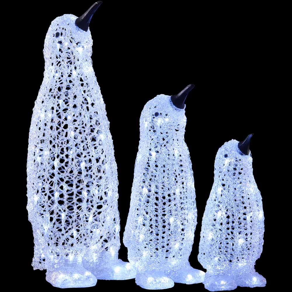 Wilko Acrylic Light Up Penguin Family 3 Pack Image 4