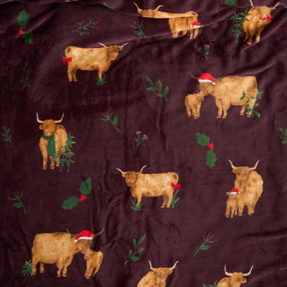 Christmas Highland Cows Throw - Burgundy and Green Image 3
