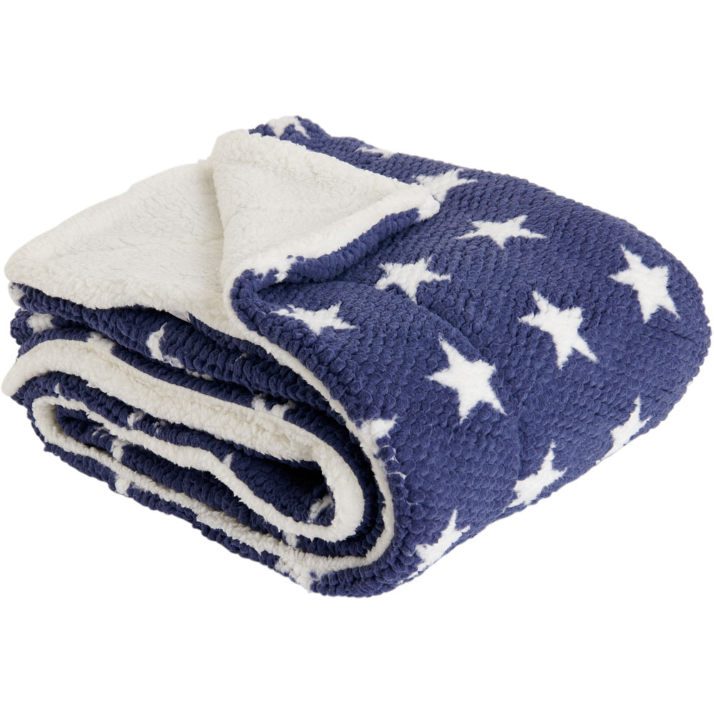 Wilko Navy Star Soft Fleece Throw 120 x 150cm Image 2