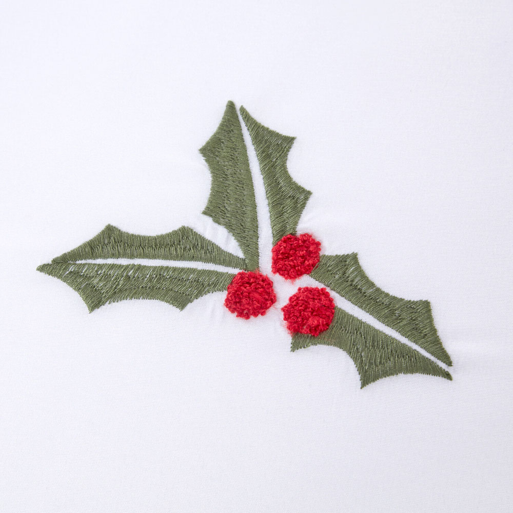 Holly and Berries Duvet SetWhiteSuperking Image 3