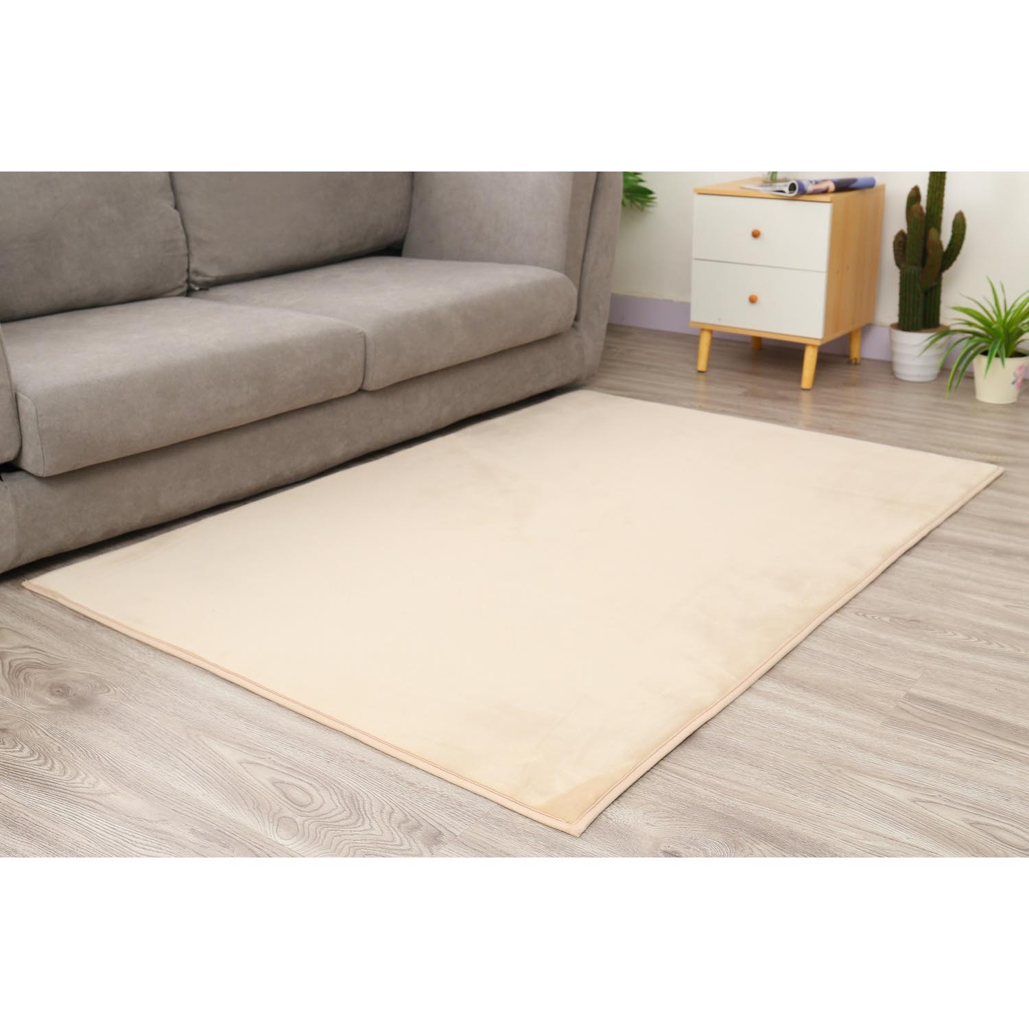 Cosy Flannel Rug - Natural Image 2