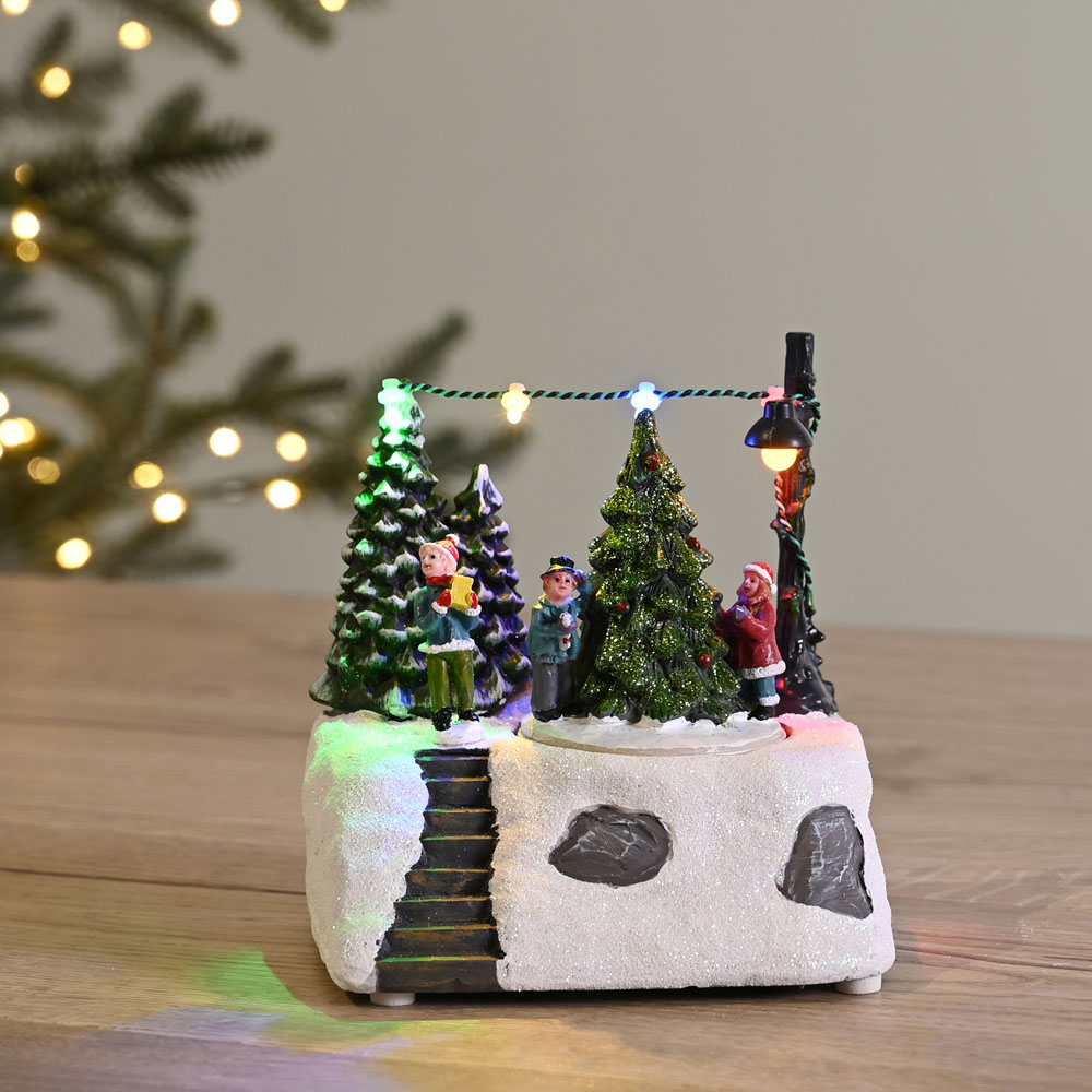 The Christmas Gift Co LED Snow Scene with Rotating Tree Image 1