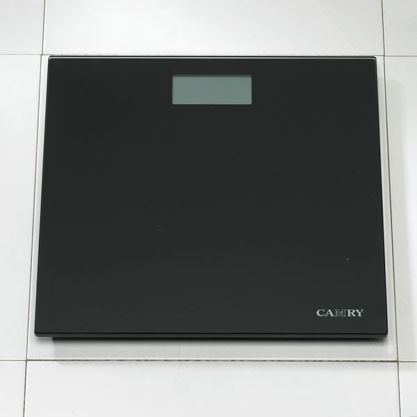 Wilko Electronic Bathroom Scales Black Glass Image