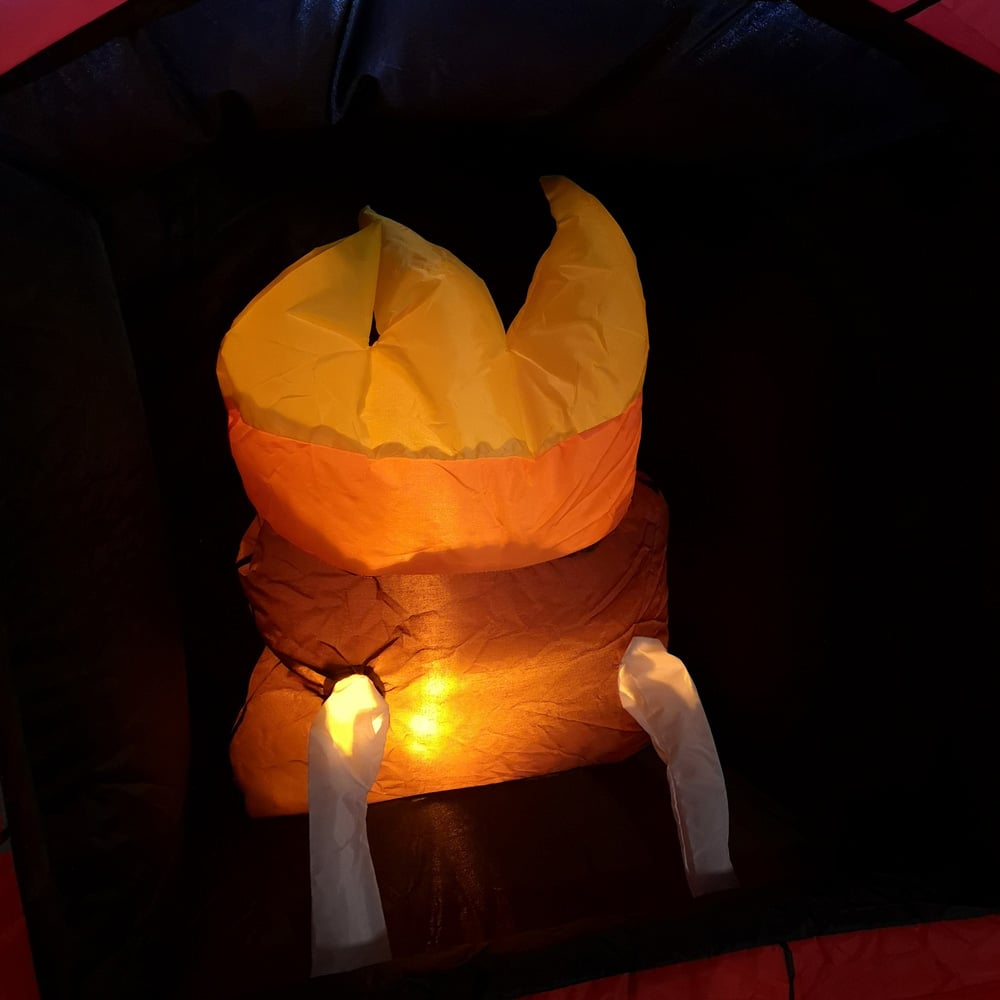 Premier Christmas Inflatable Fireplace with Elf and Presents Christmas Decoration 6.5 Image 5