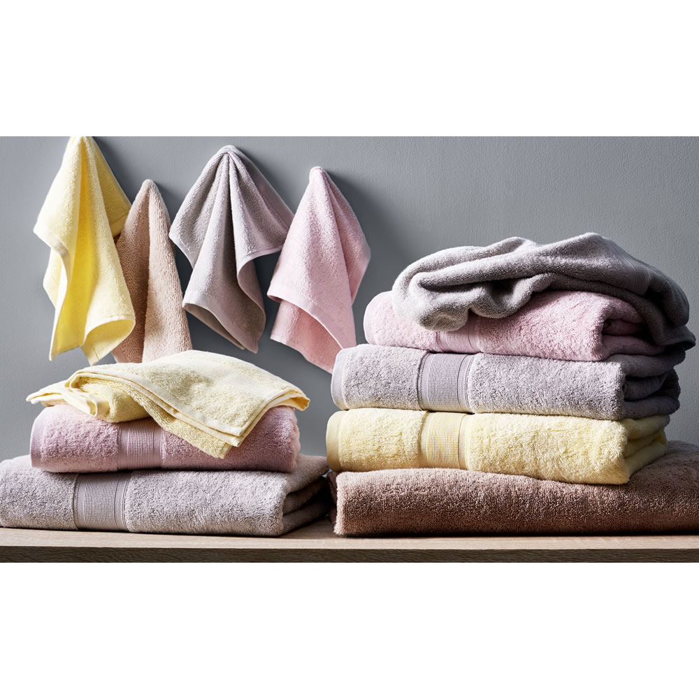 Wilko Supersoft Lemon 100 Cotton Hand Towel Wilko