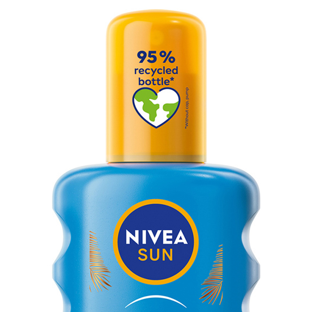Nivea Sun Protect and Bronze Tan Activating Sun Cream Spray SPF20 200ml Image 2