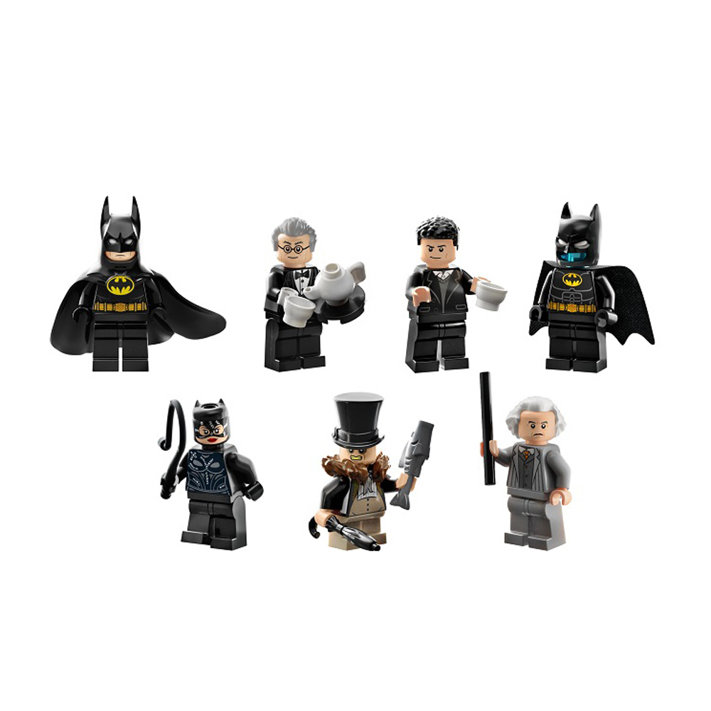 LEGO 76252 DC Batman Batcave Shadow Box Set Image 4