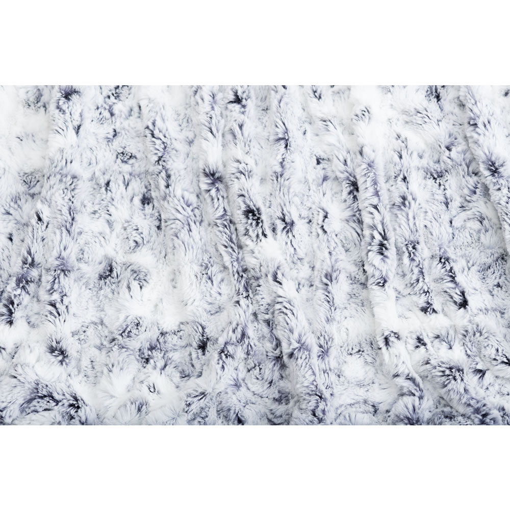 Wilko Grey Faux Fur Print Throw 150 x 200cm Image 2
