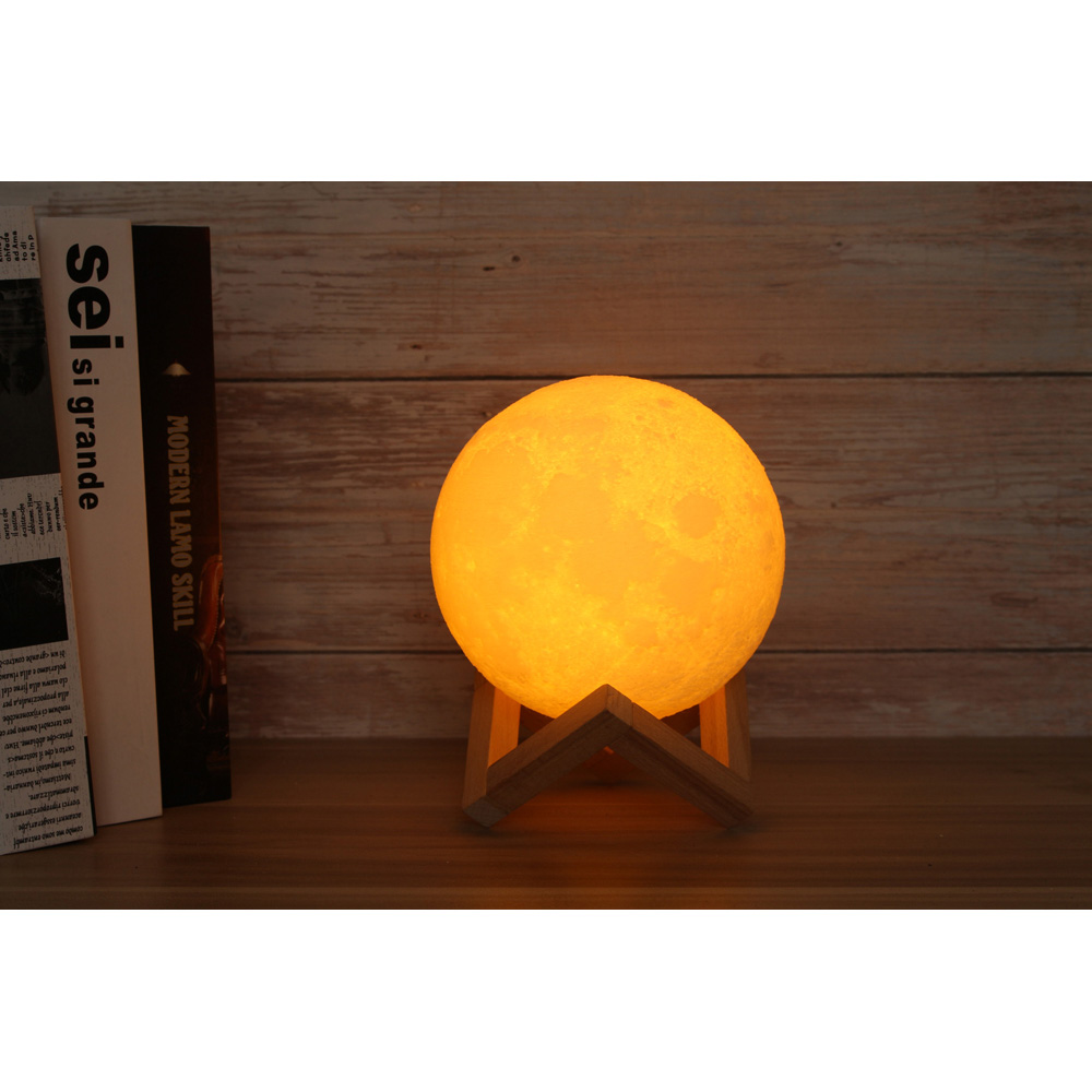 Avilo USB Rechargeable Moon Lamp Image 4