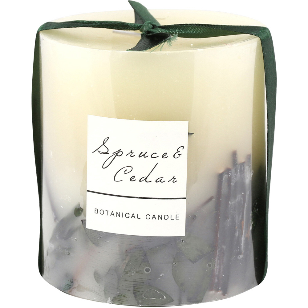 Spruce and Cedar Scented Botanical Candle Image