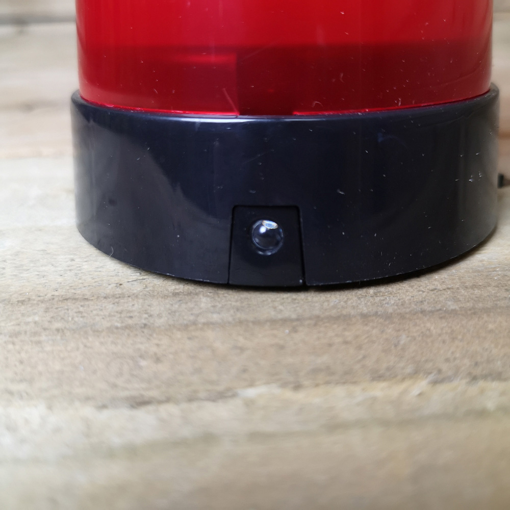 Samuel Alexander Motion Activated Present Snoop Alarm with Flashing Light and 90 Decibel Siren Image 3