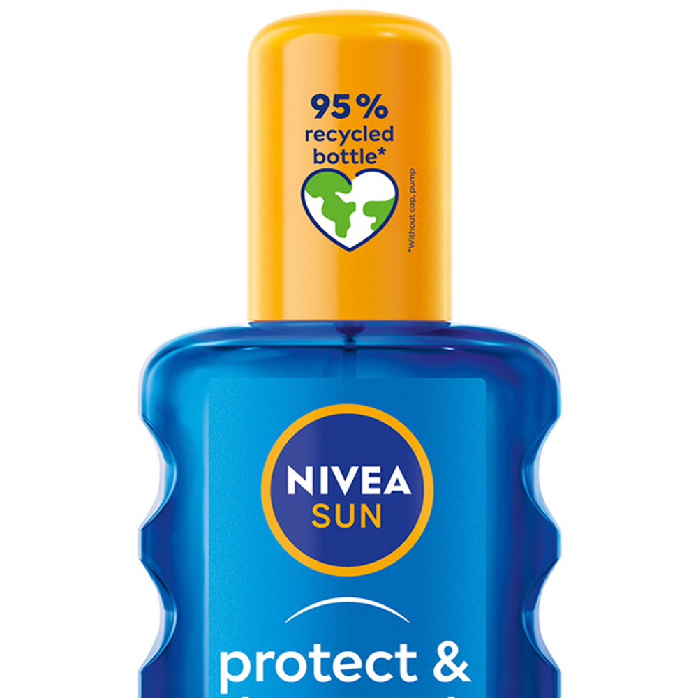 Nivea Sun Protect and Dry Touch Sun Cream Pump Spray SPF30 200ml Image 2