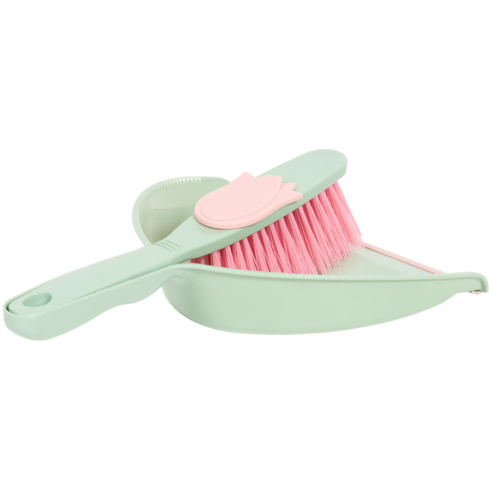 Flower Dustpan and Brush Image 9