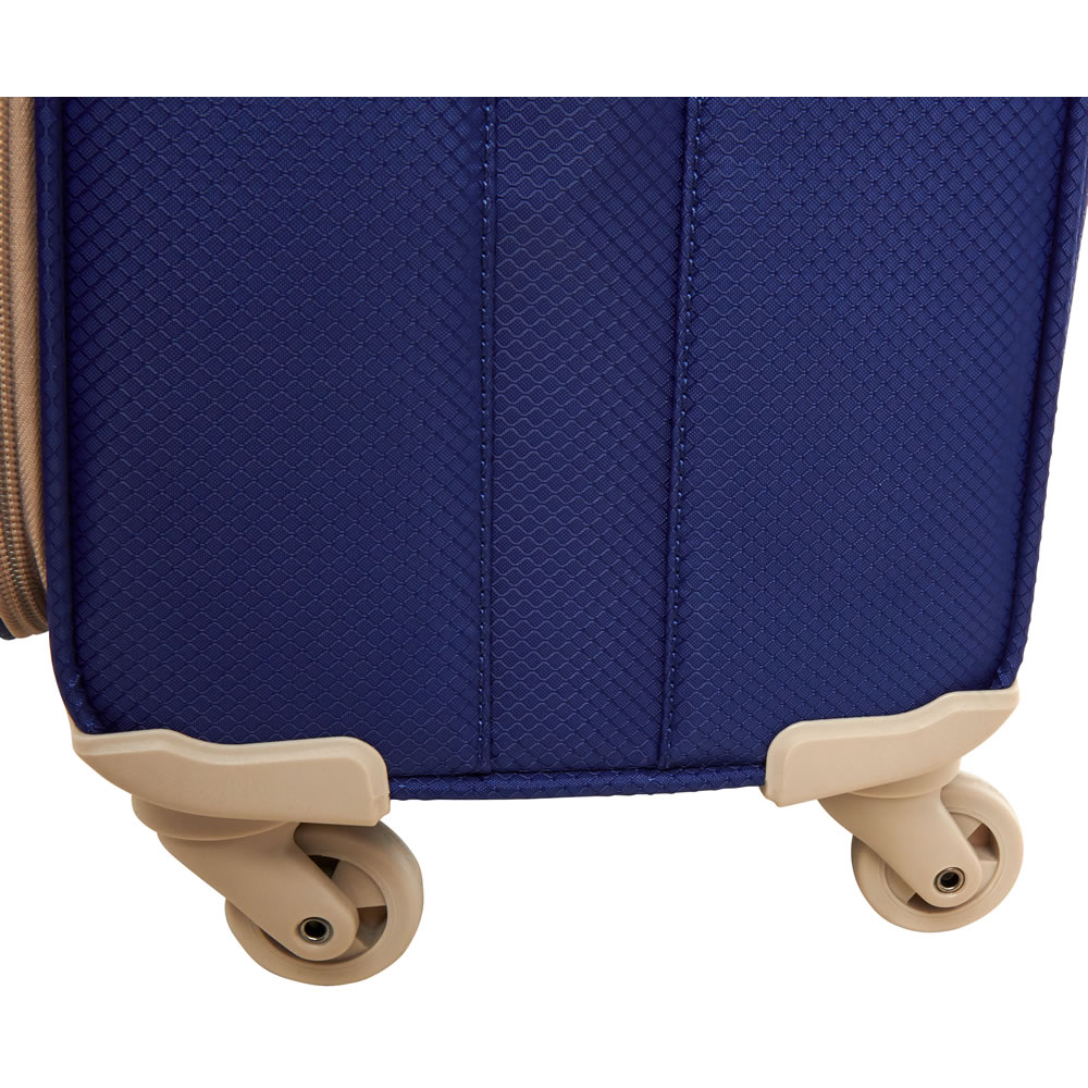 Wilko Ultralite Suitcase Blue 26 inch Image 3